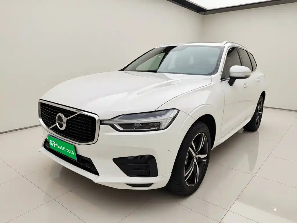 Volvo XC60 — фото 2