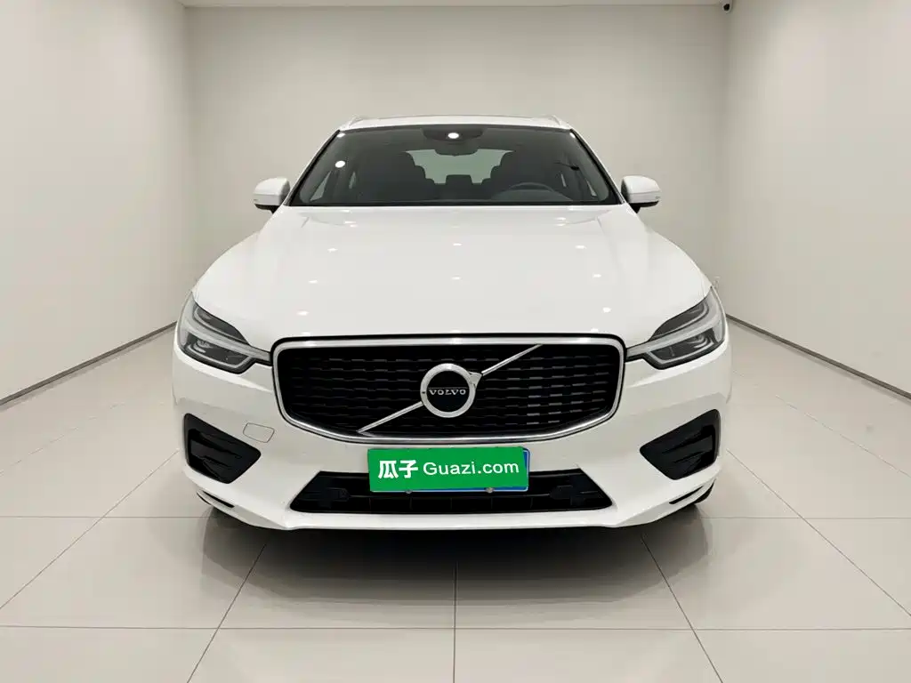 Volvo XC60 — фото 24