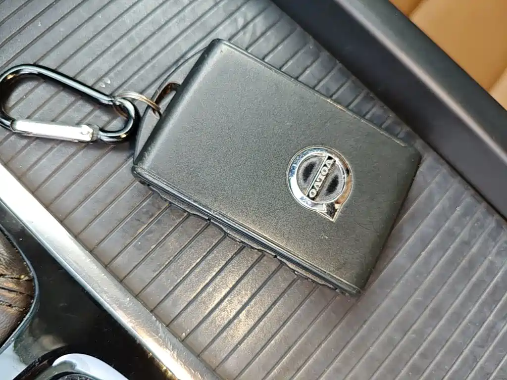 Volvo XC60 — фото 17