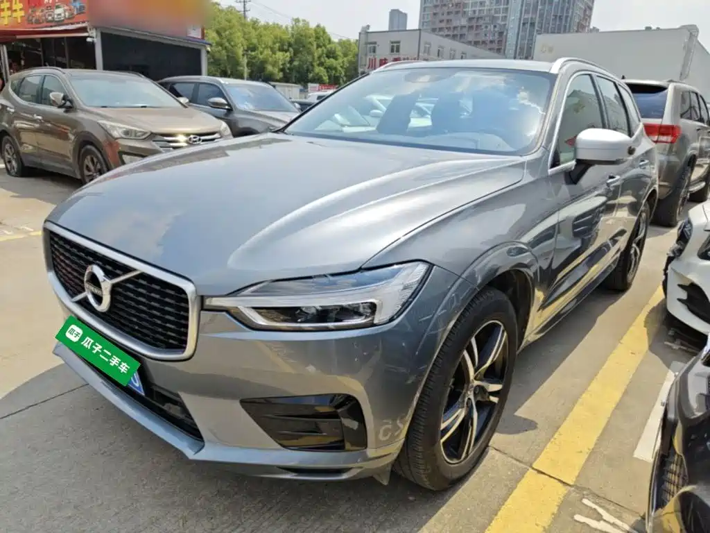 Volvo XC60 — фото 2