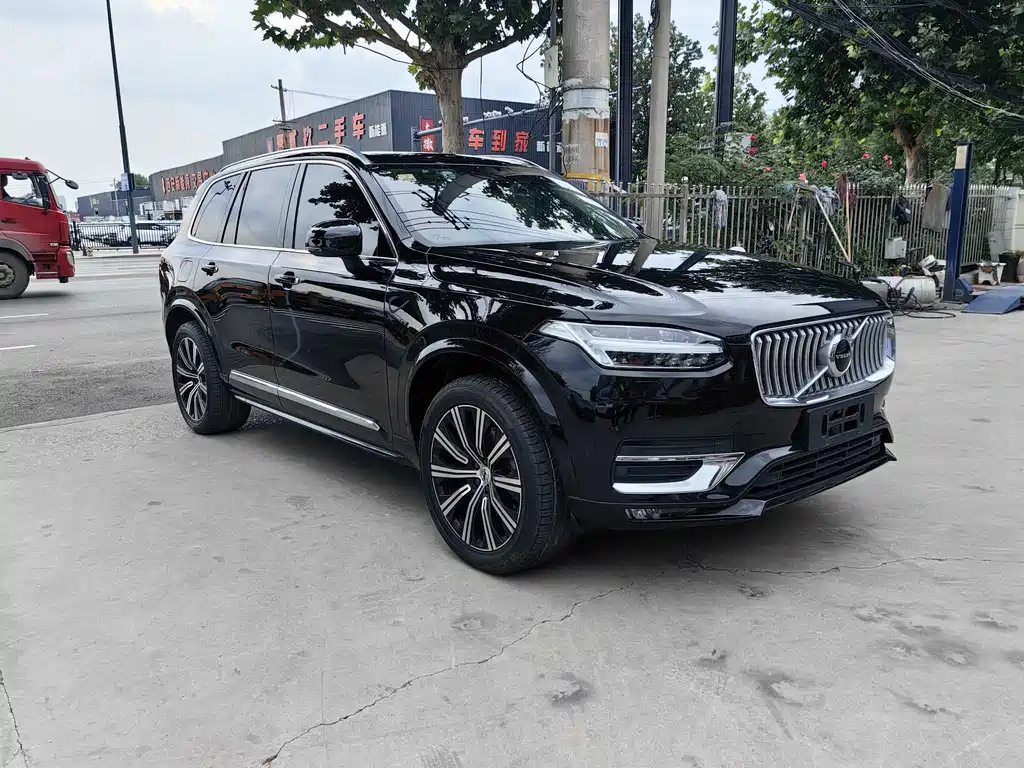 Volvo XC90 — фото 3