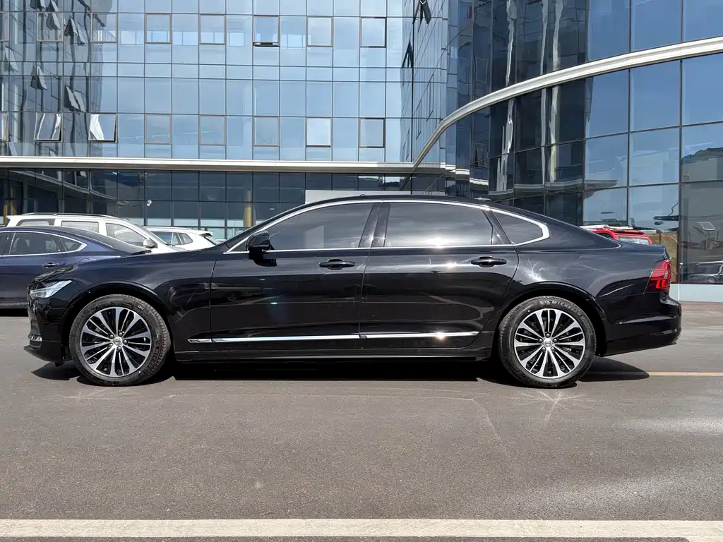 Volvo S90 — фото 3