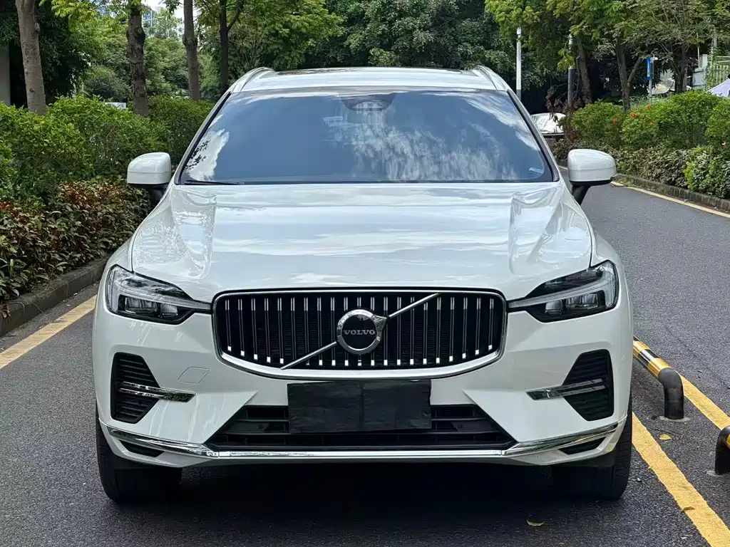 Volvo XC60 — фото 2