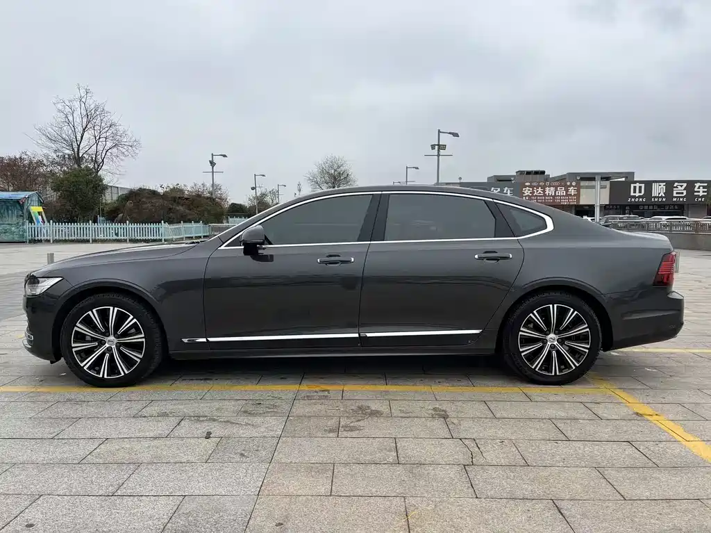 Volvo S90 — фото 4
