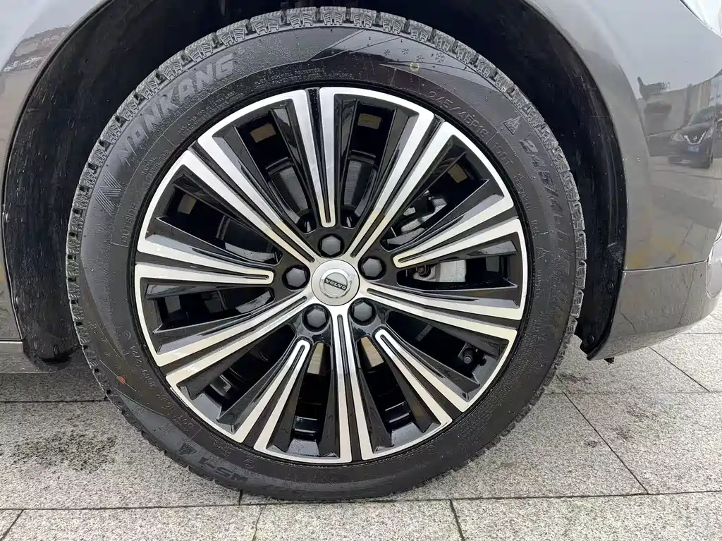 Volvo S90 — фото 9