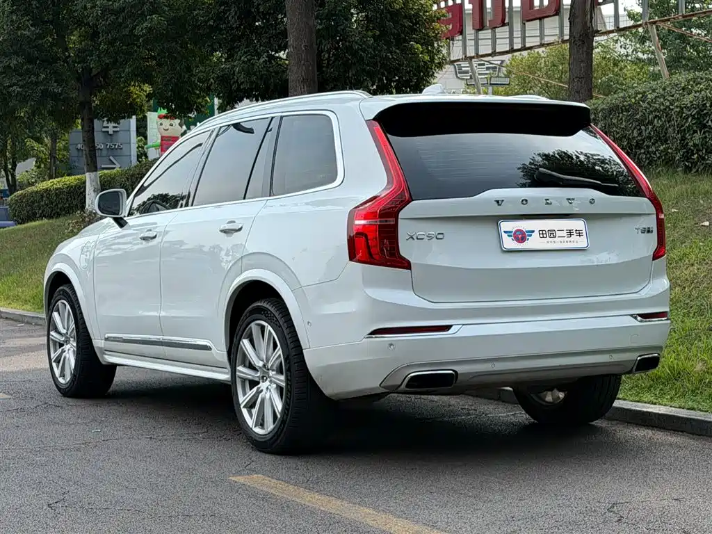 Volvo XC90 PHEV — фото 4