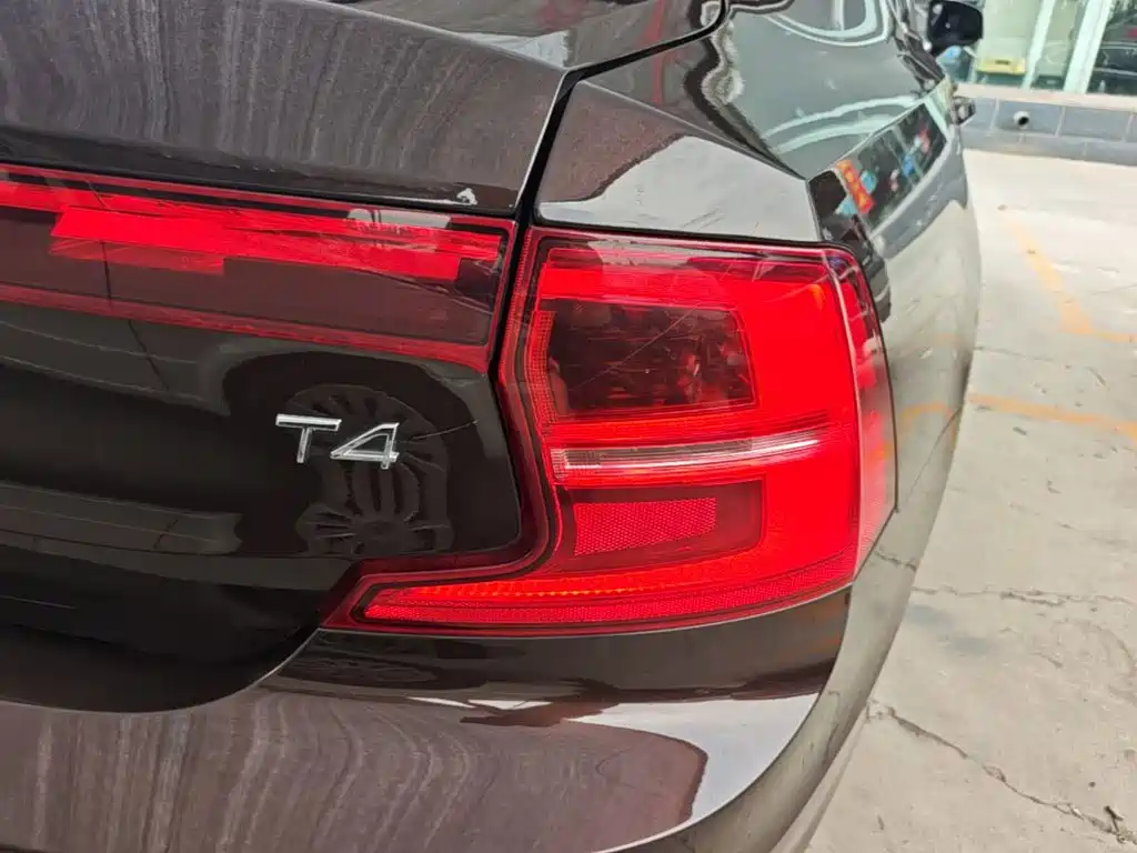 Volvo S90 — фото 8