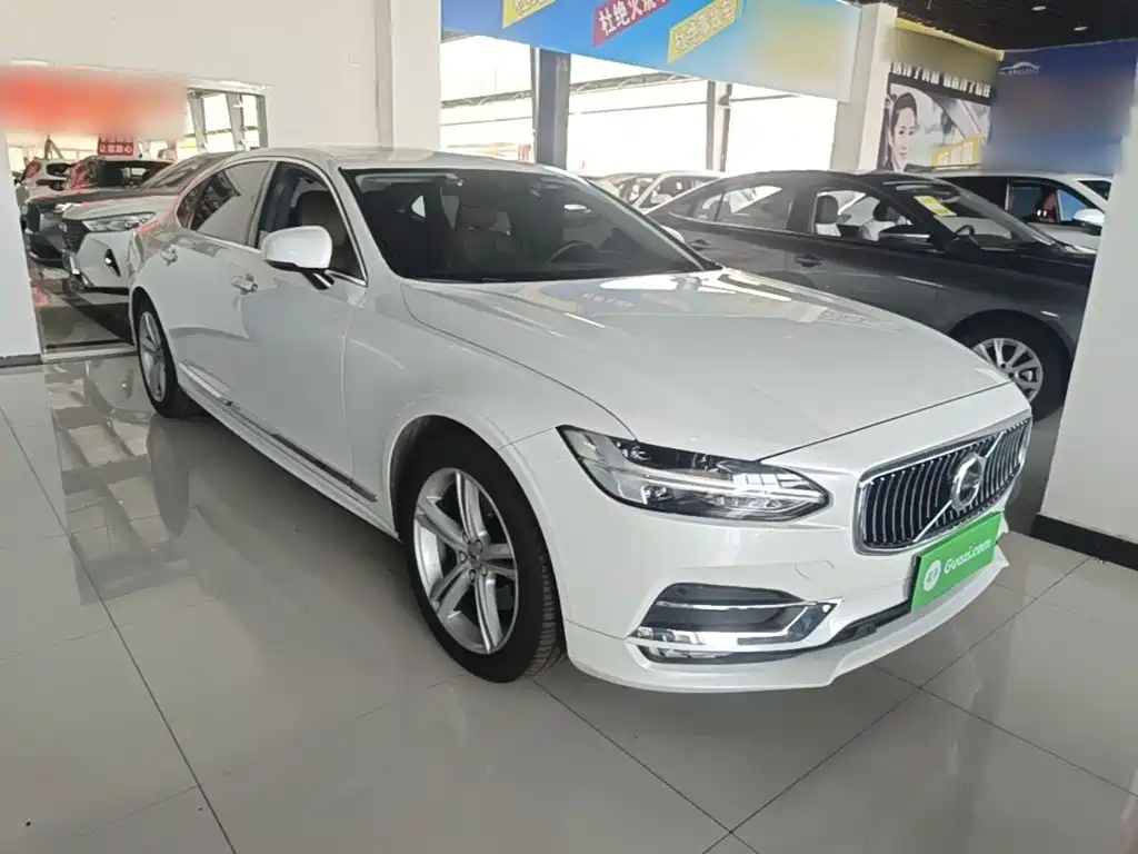 Volvo S90 — фото 4