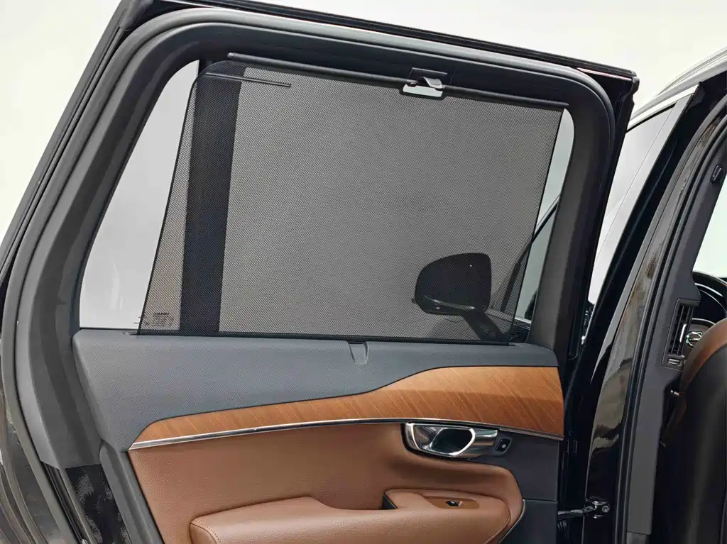 Volvo XC90 — фото 10