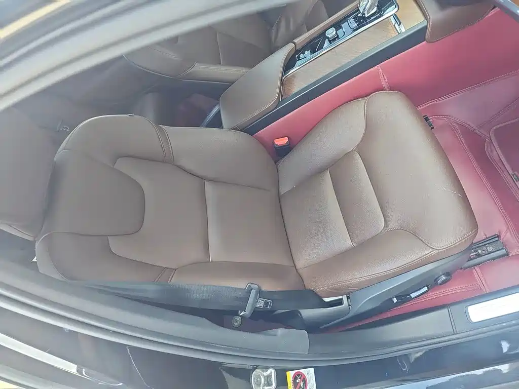 Volvo S90 — фото 18