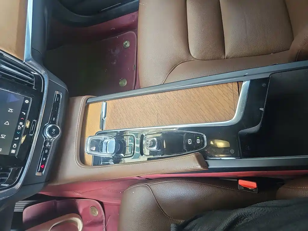 Volvo S90 — фото 4