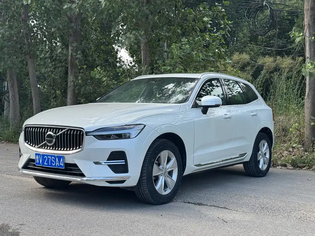 Volvo XC60 — фото 2