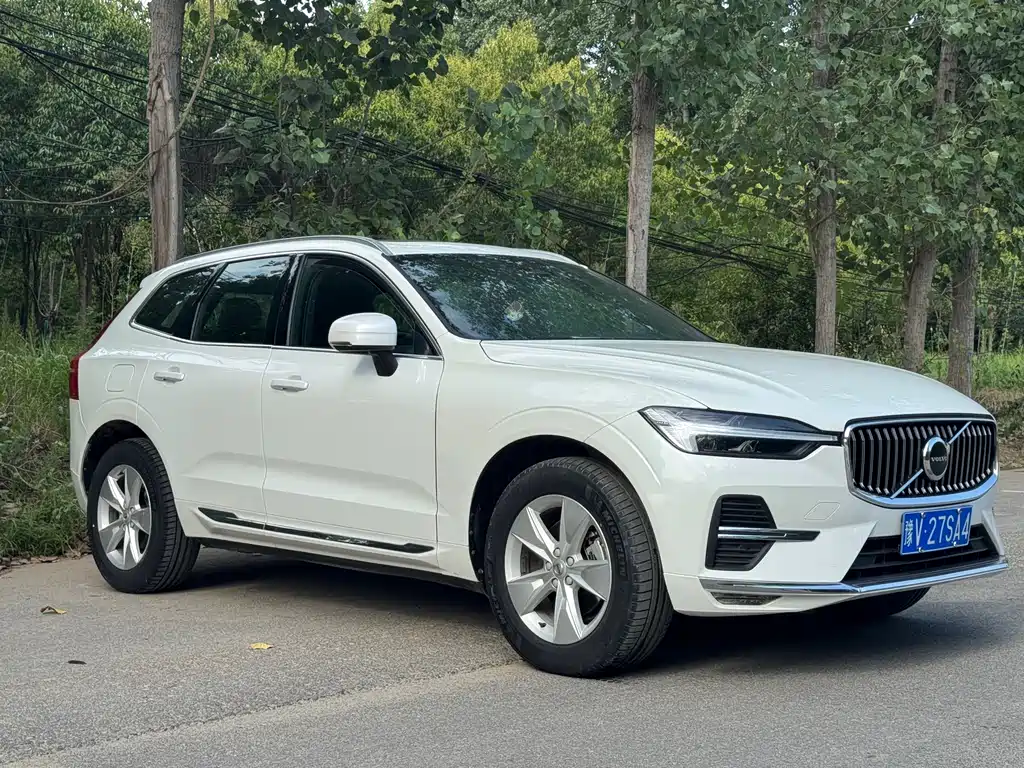 Volvo XC60 — фото 3