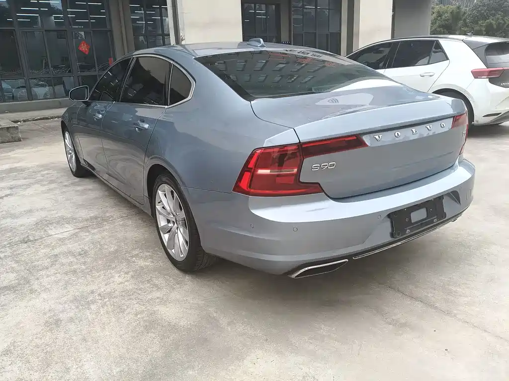 Volvo S90 — фото 5