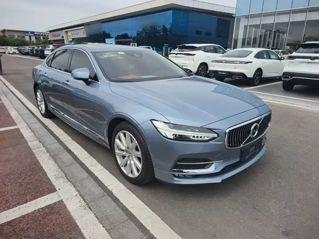 Volvo S90 — фото 4