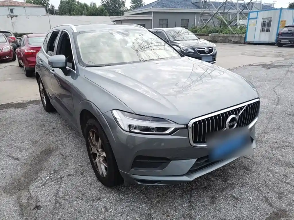 Volvo XC60 — фото 4
