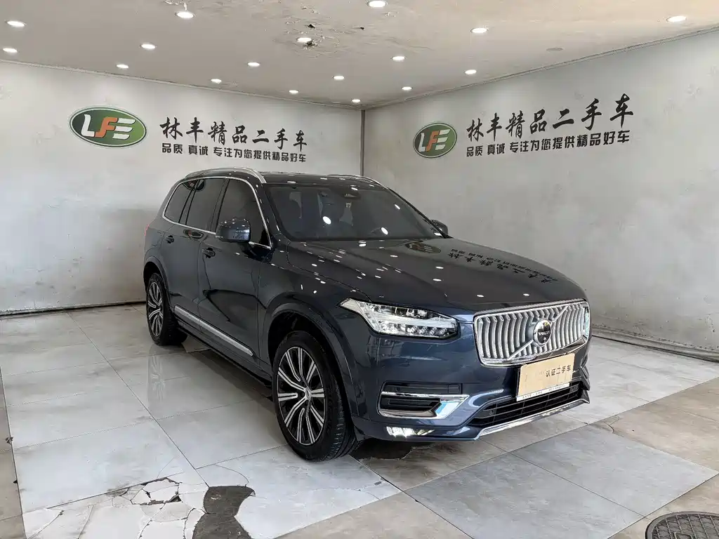 Volvo XC90 — фото 3