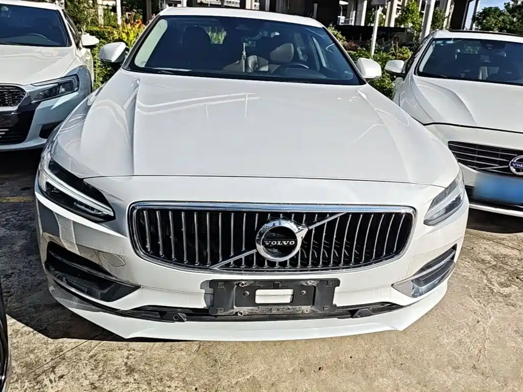 Volvo S90 — фото 3