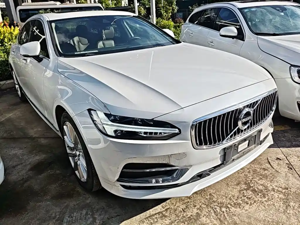 Volvo S90 — фото 4