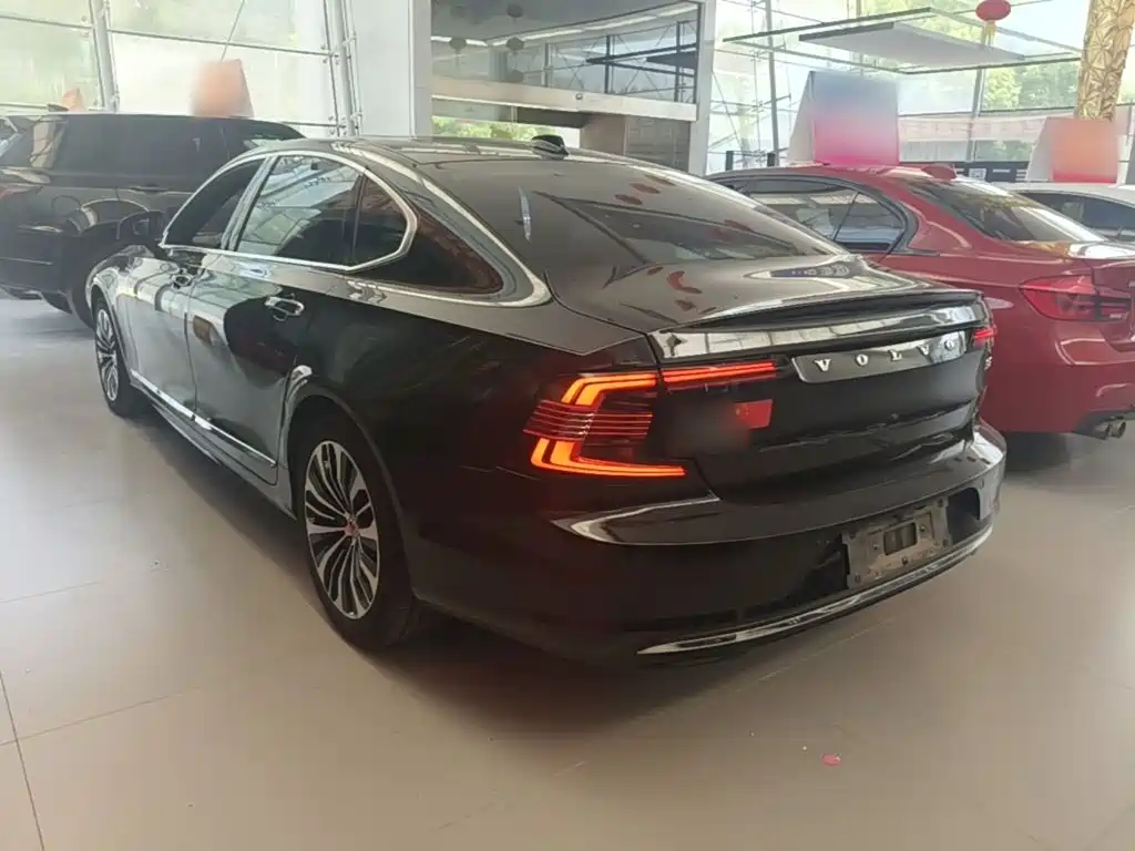 Volvo S90 — фото 5