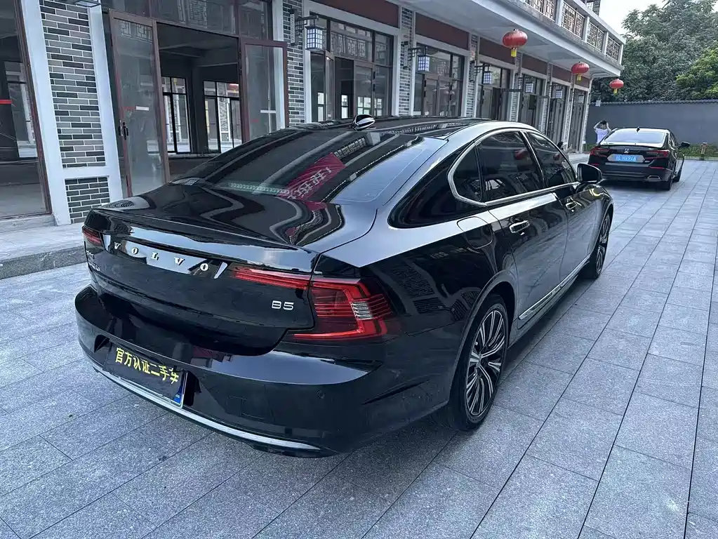 Volvo S90 — фото 4