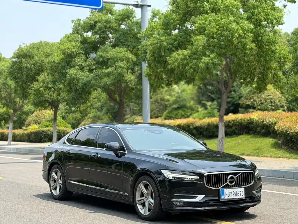 Volvo S90 — фото 3