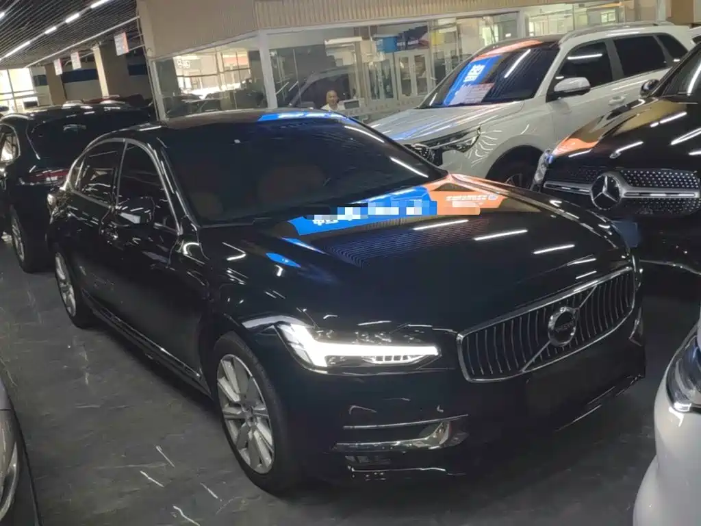 Volvo S90 — фото 4