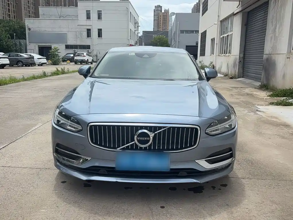 Volvo S90 — фото 3