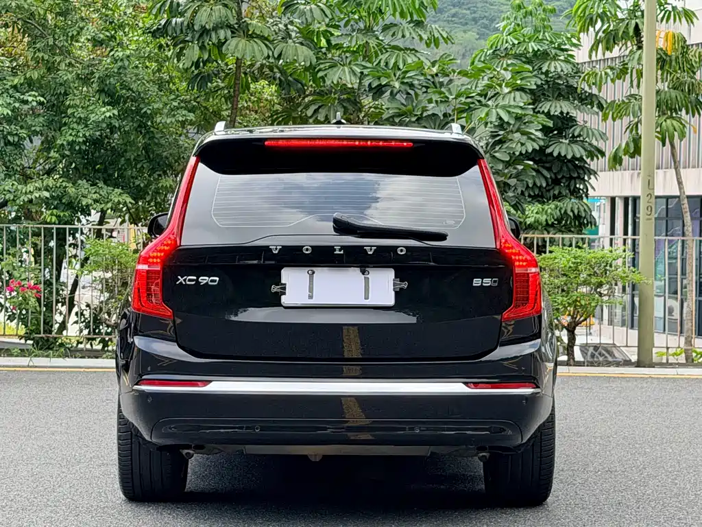 Volvo XC90 — фото 5