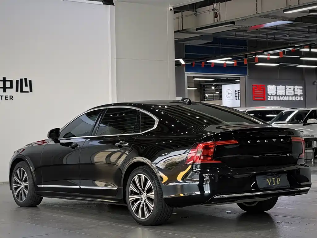 Volvo S90 — фото 4