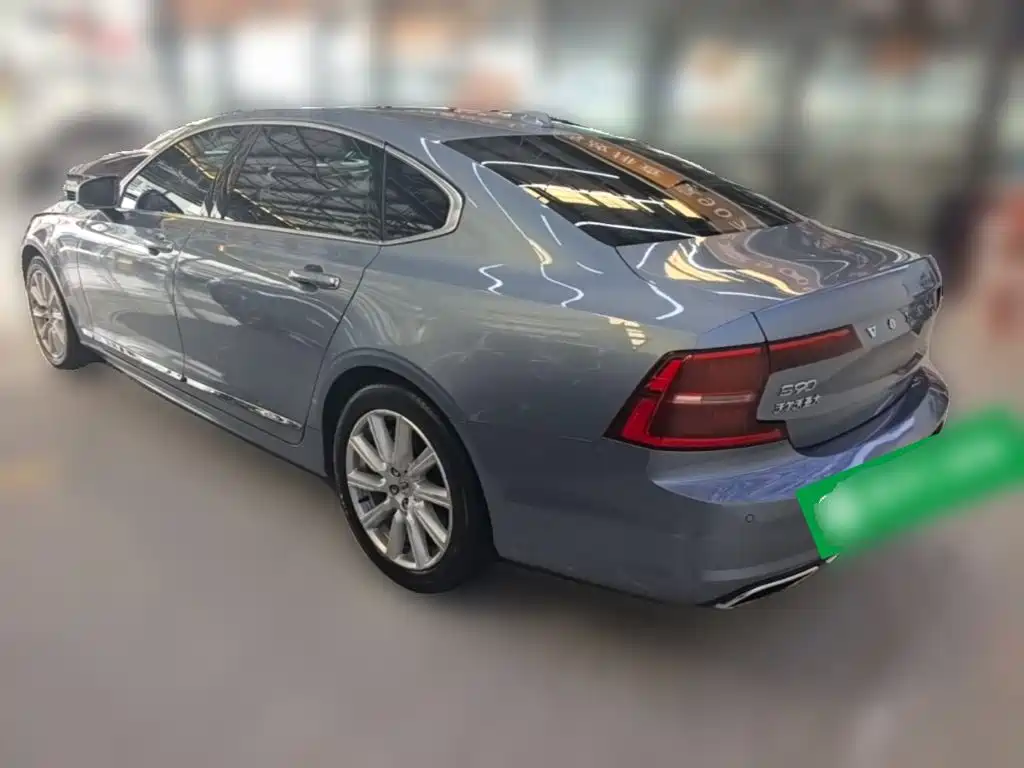 Volvo S90 — фото 9