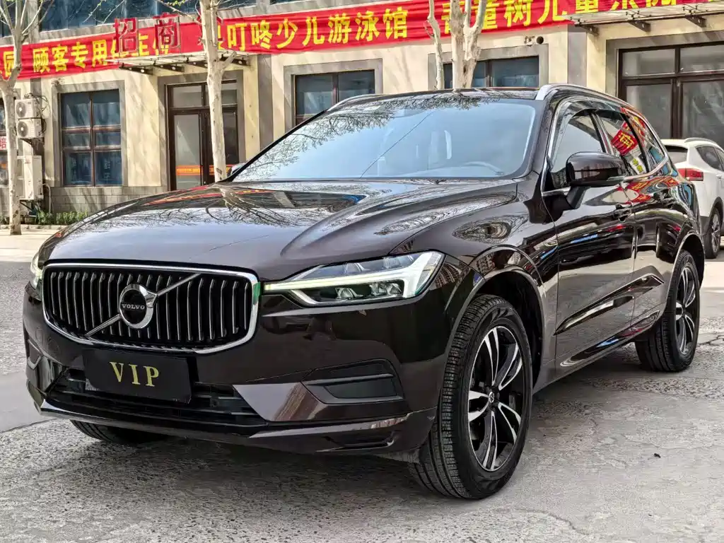 Volvo XC60 — фото 3