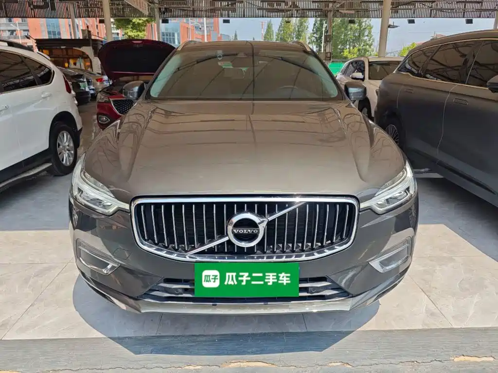 Volvo XC60 — фото 3