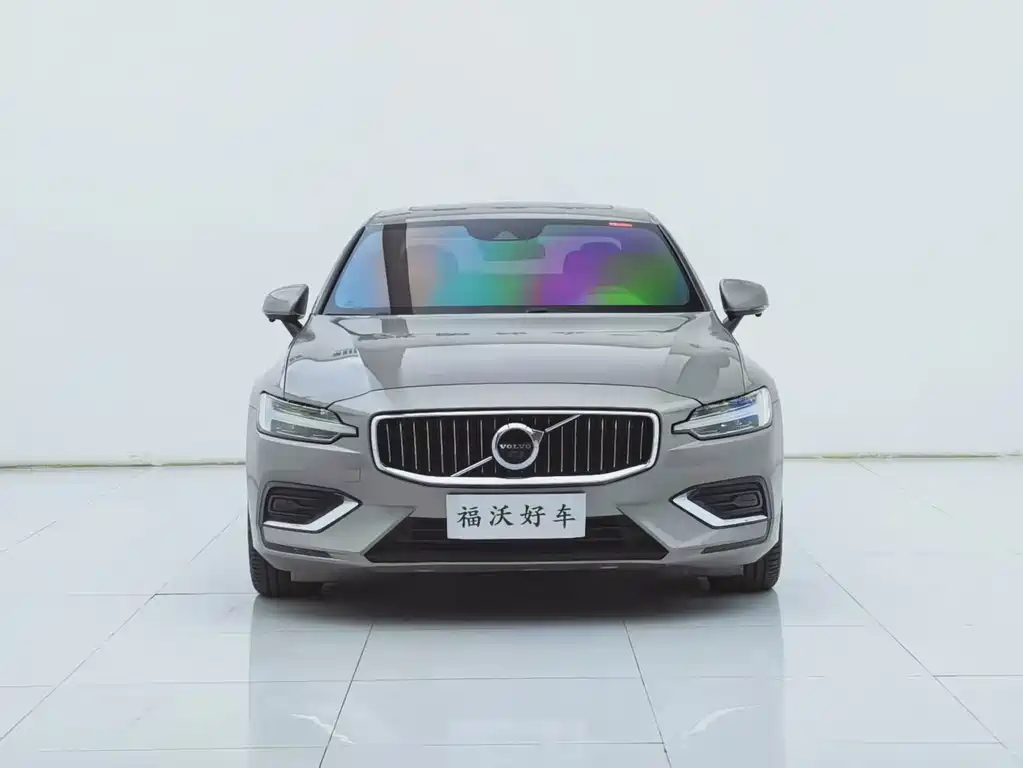 Volvo S60 — фото 2