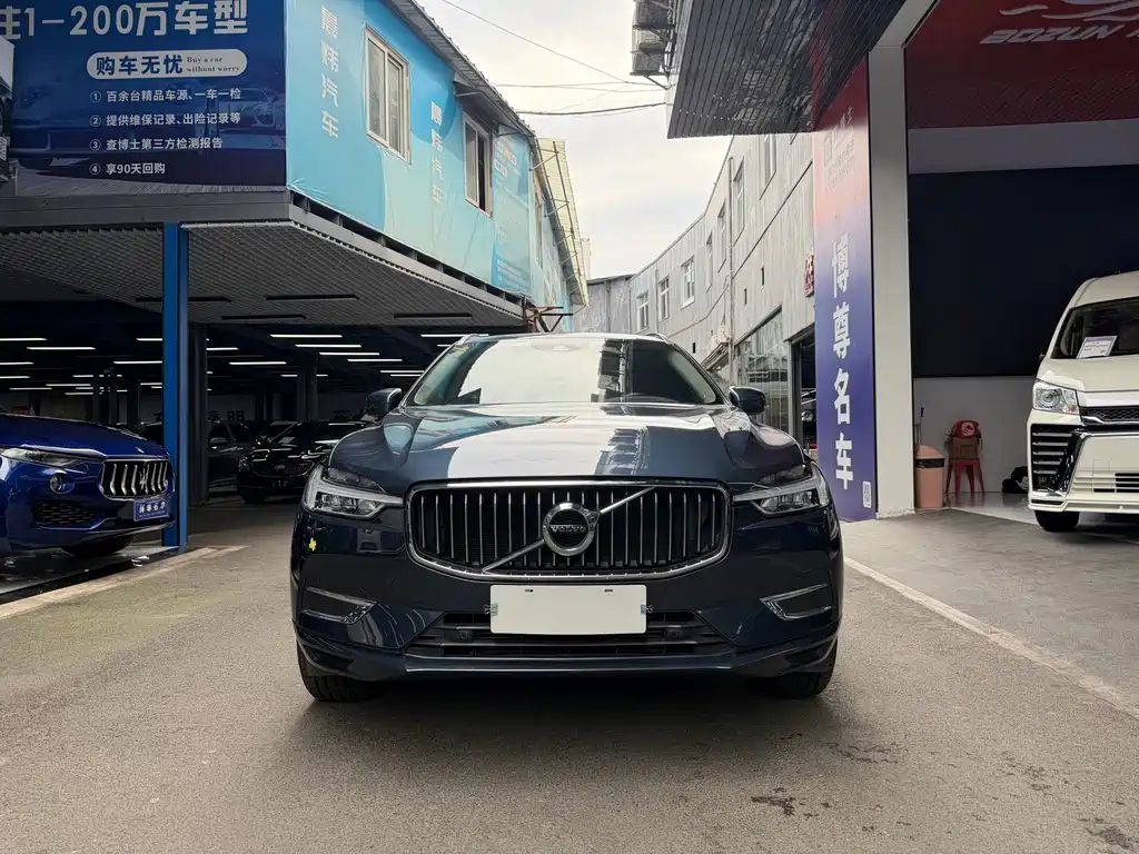 Volvo XC60 — фото 2