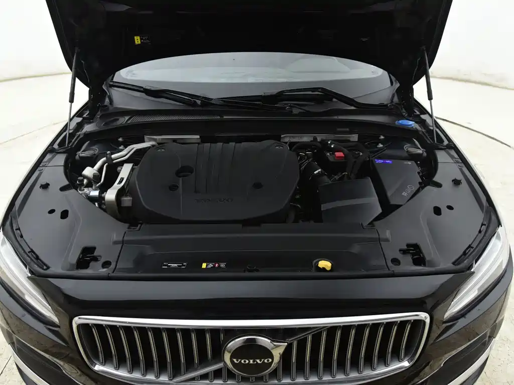 Volvo S90 — фото 10