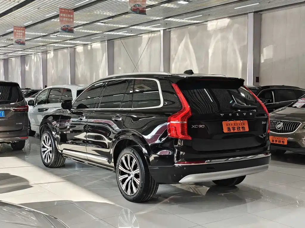 Volvo XC90 — фото 4