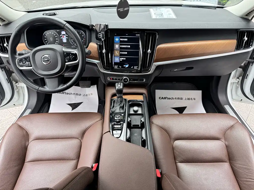 Volvo S90 — фото 10