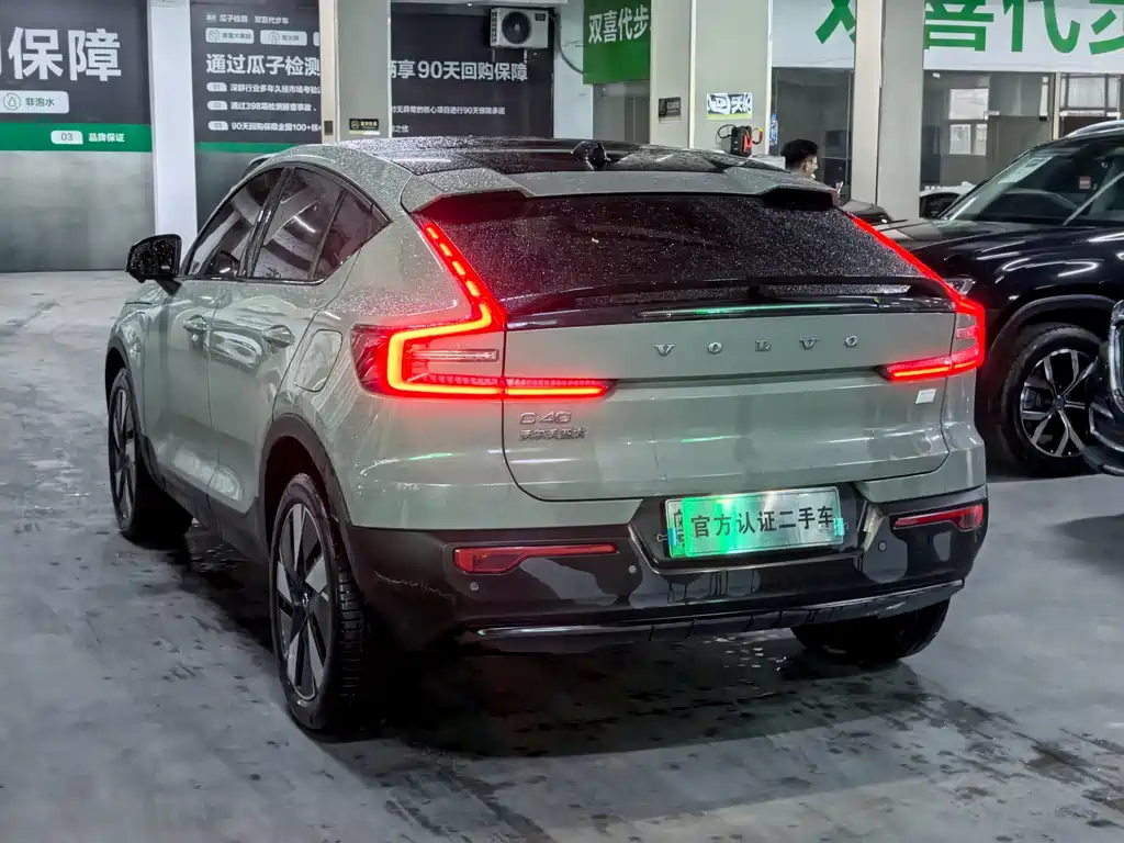Volvo C40 — фото 14