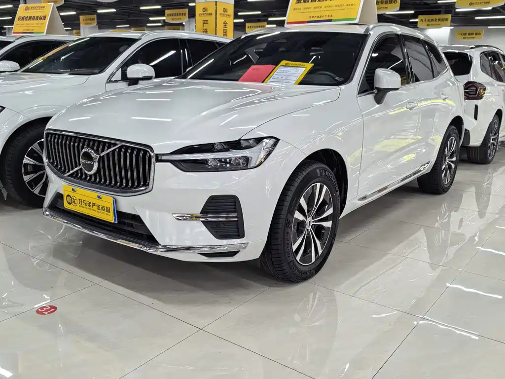 Volvo XC60 — фото 2