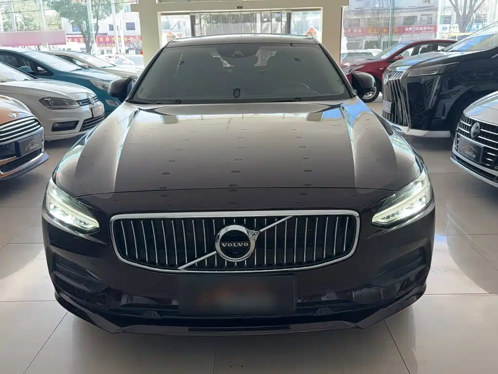 Volvo S90 — фото 9