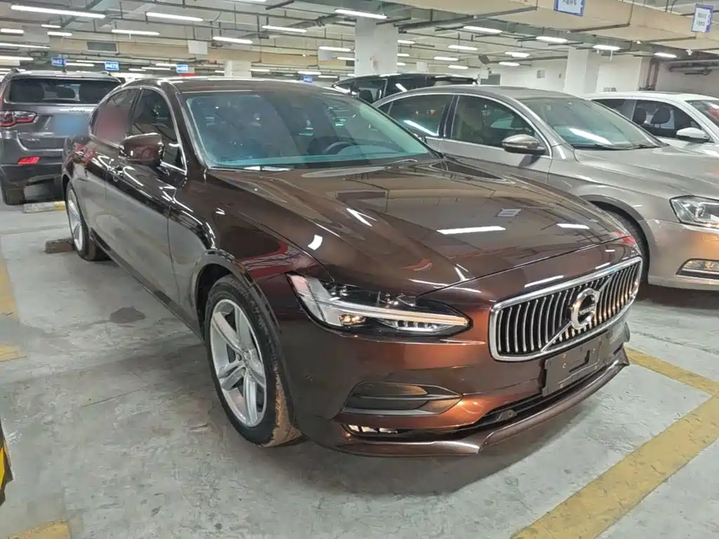 Volvo S90 — фото 4