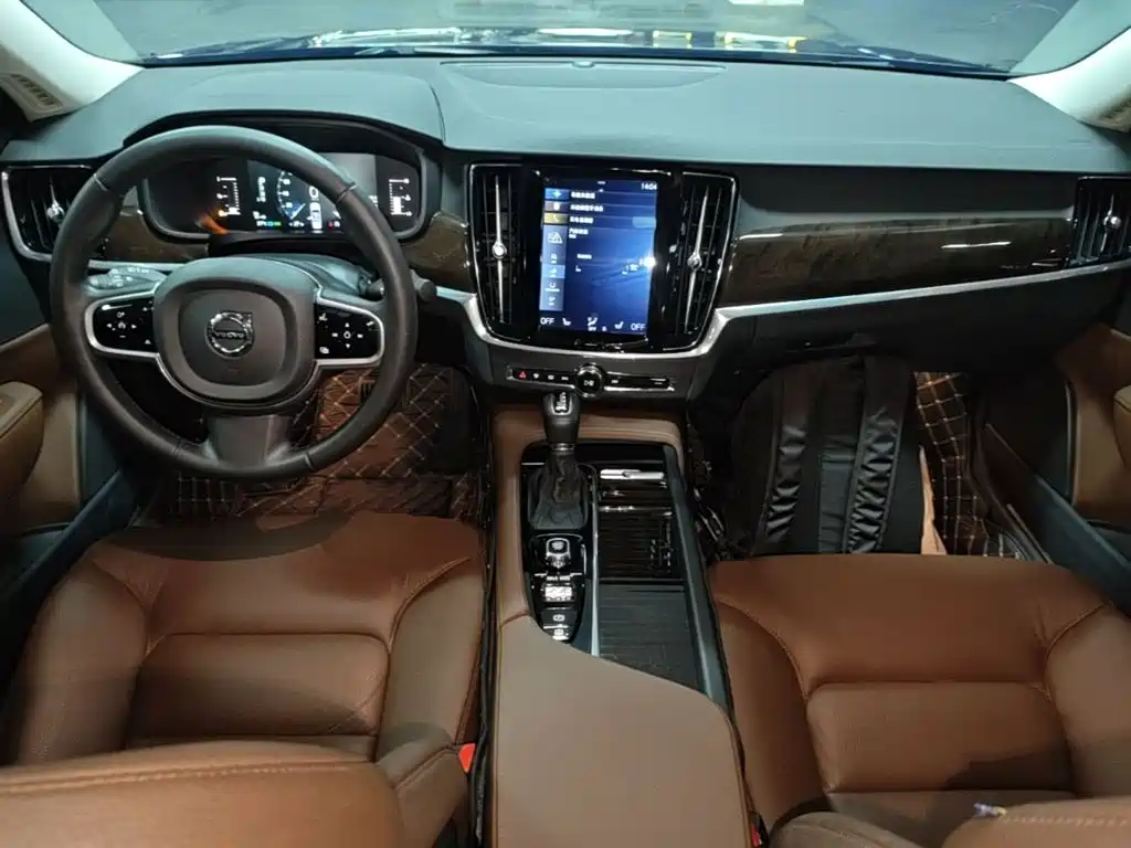 Volvo S90 — фото 10