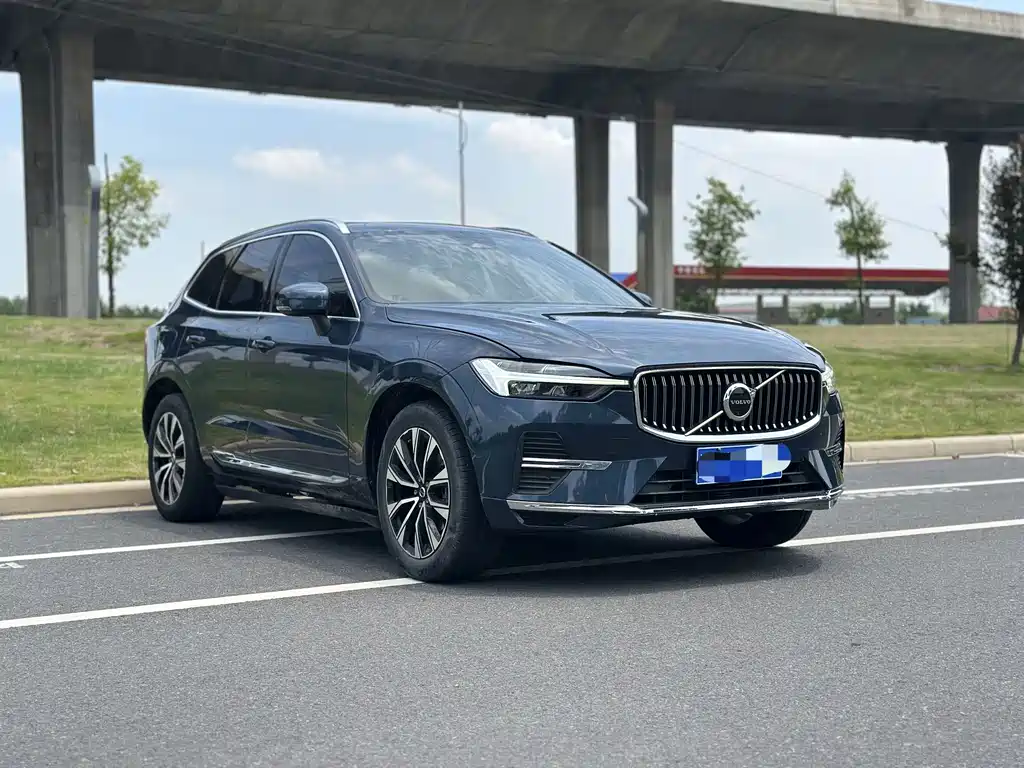 Volvo XC60 — фото 2
