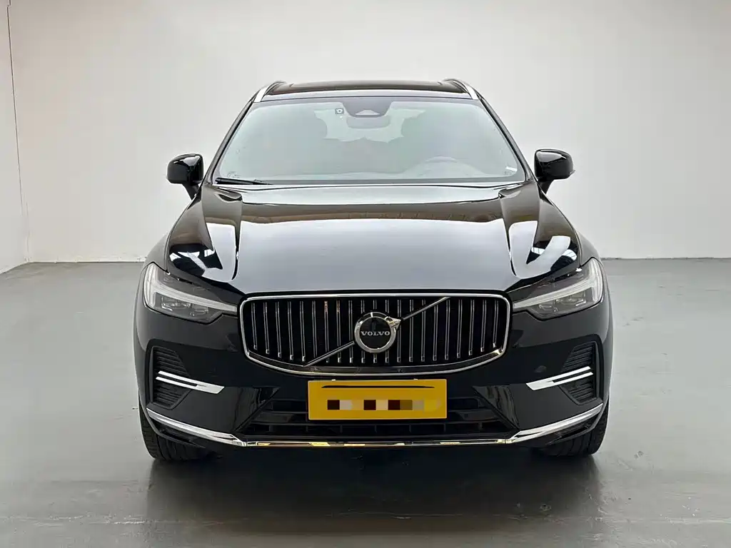Volvo XC60 — фото 2