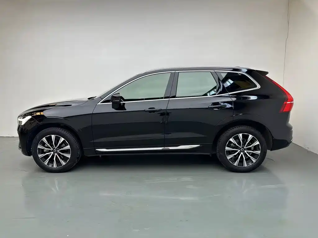 Volvo XC60 — фото 3