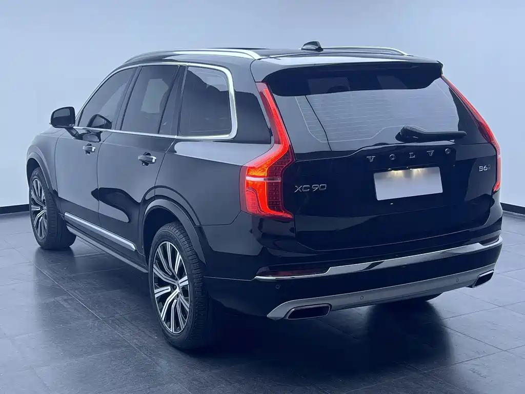 Volvo XC90 — фото 4