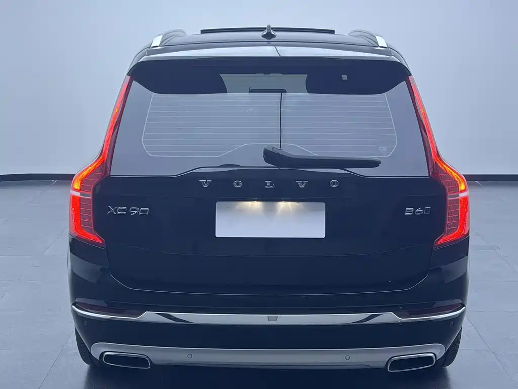 Volvo XC90 — фото 5