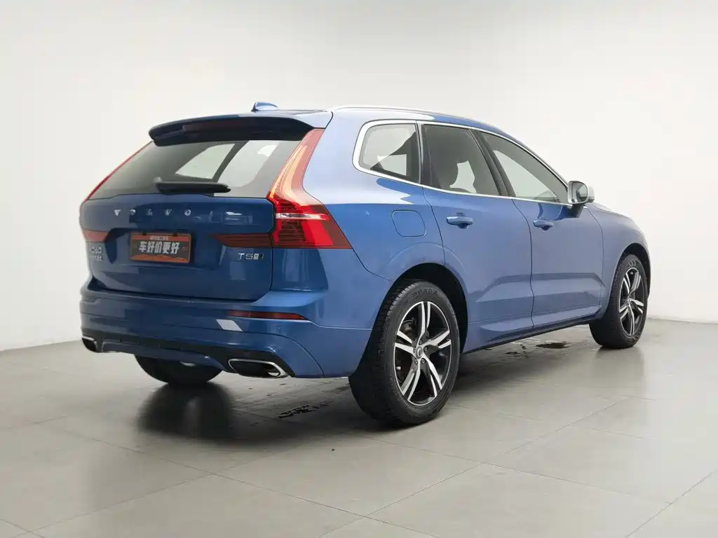 Volvo XC60 — фото 2