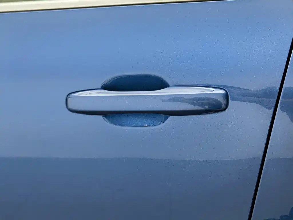 Volvo XC60 — фото 18
